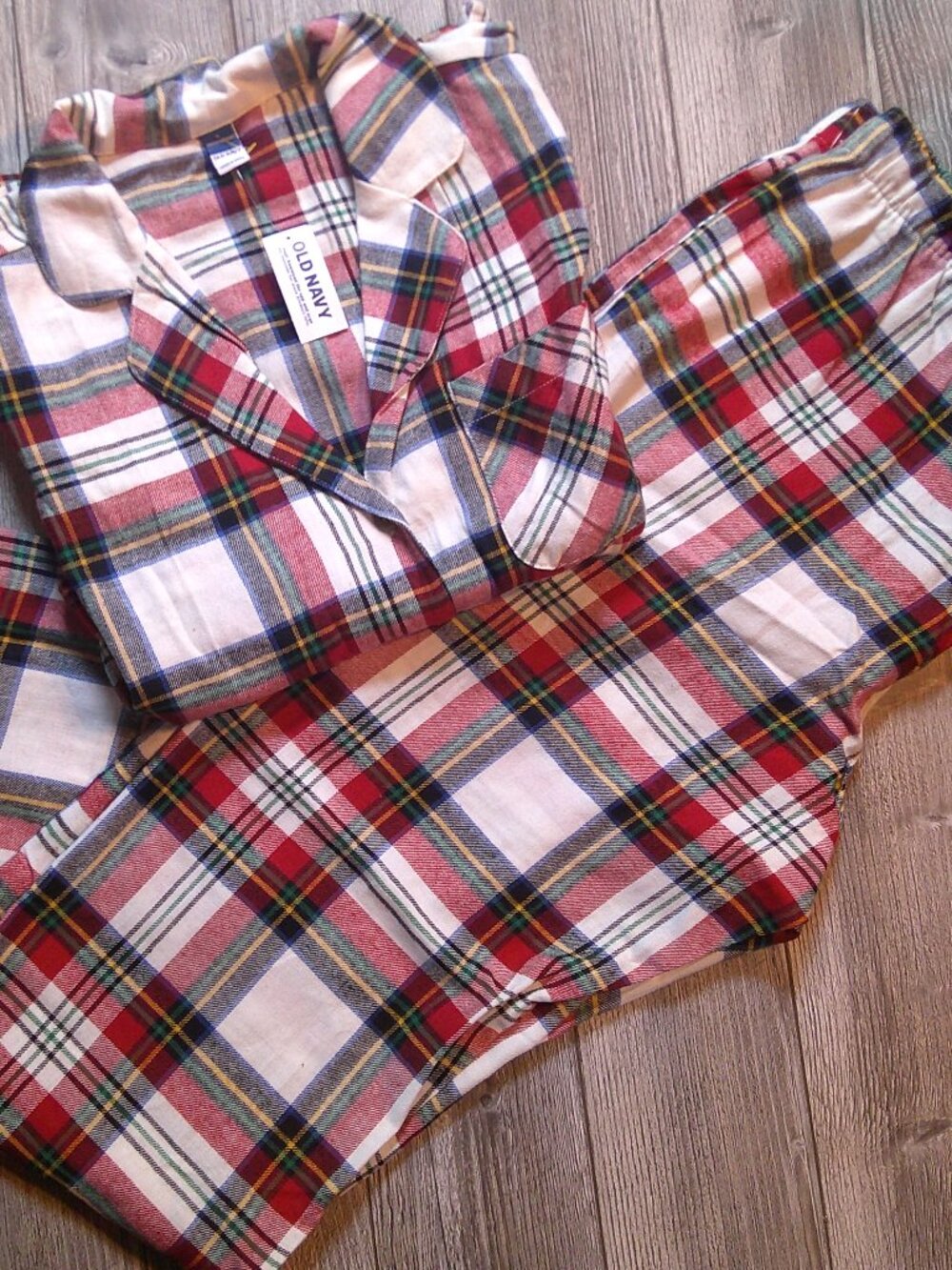 NWT! "Old Navy" 2-Piece Holiday/Scotch Plaid Flannel Pajama Set Man Sz L